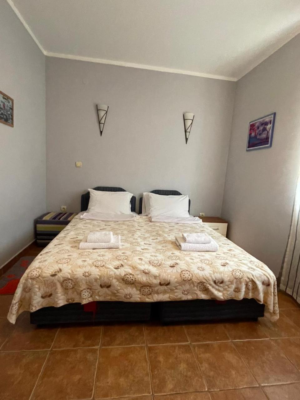 Apartments Villa-G Lustica Tivat Exterior photo
