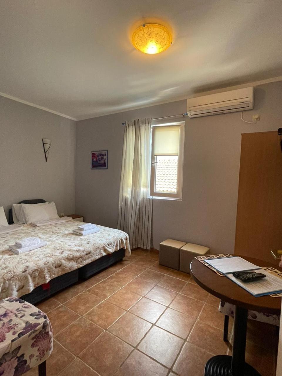 Apartments Villa-G Lustica Tivat Exterior photo