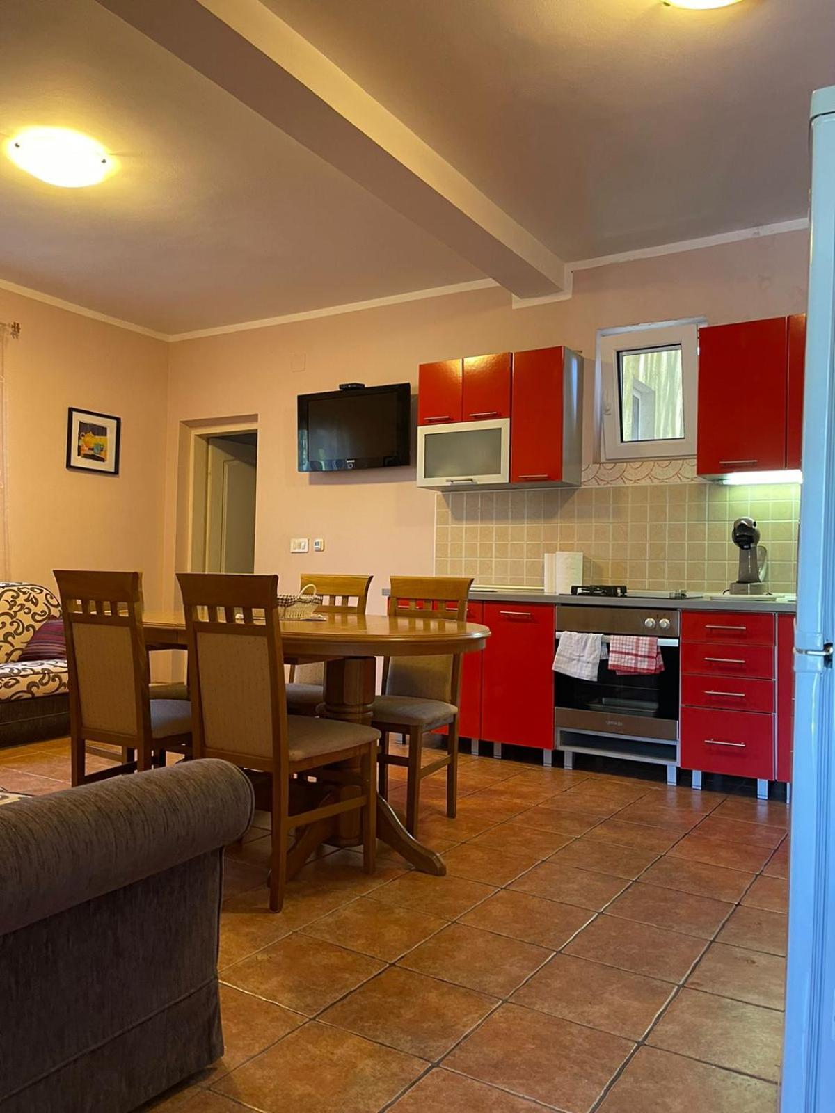 Apartments Villa-G Lustica Tivat Exterior photo