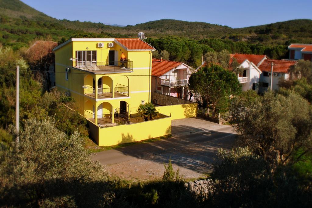 Apartments Villa-G Lustica Tivat Exterior photo